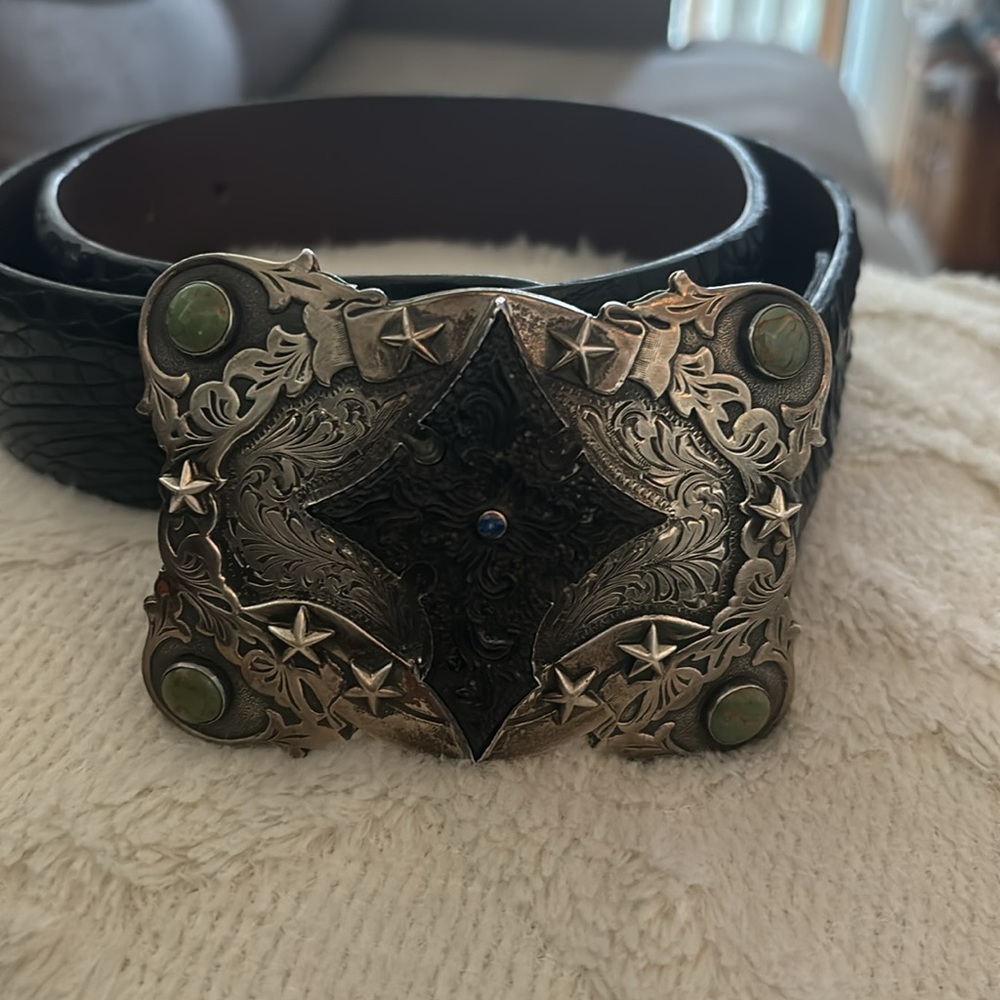 Unique Belt - Picture 2 of 5
